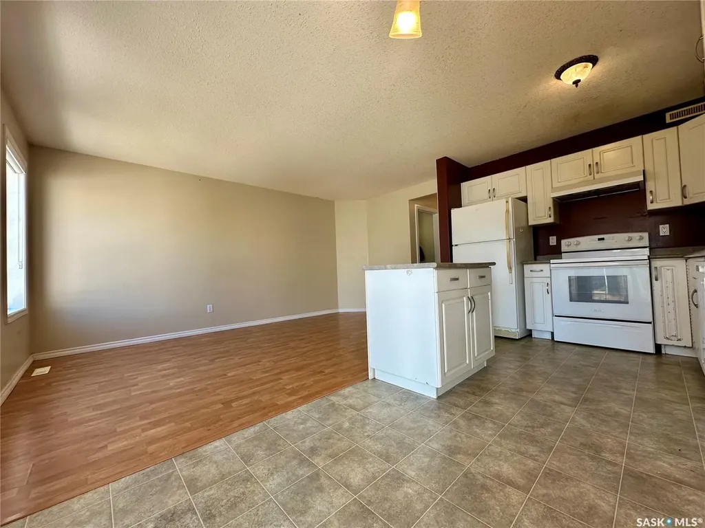 103 Banyan Crescent Saskatoon SK S7V 1G3