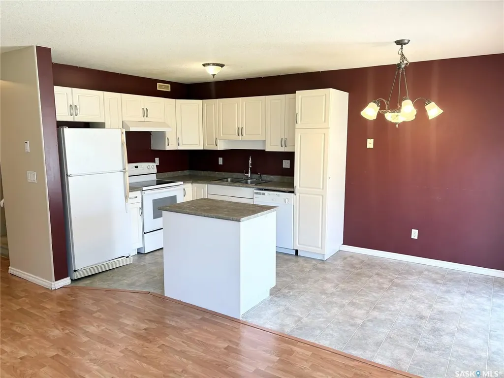 103 Banyan Crescent Saskatoon SK S7V 1G3
