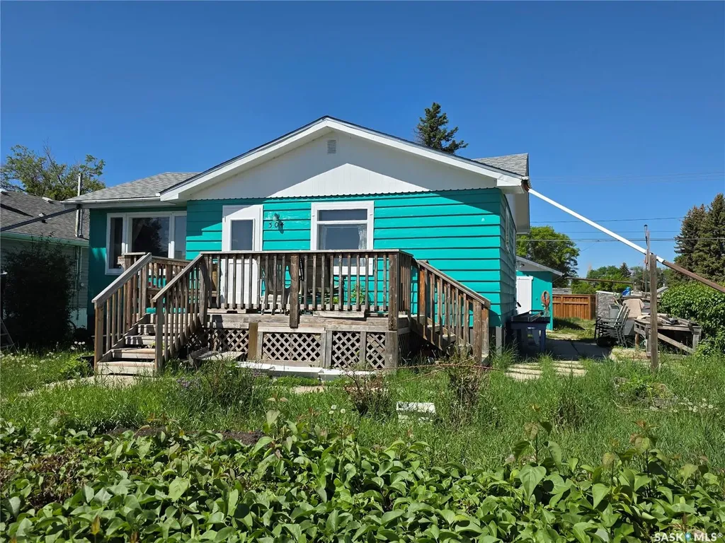 304 7th Avenue SE Swift Current SK S9H 3P7