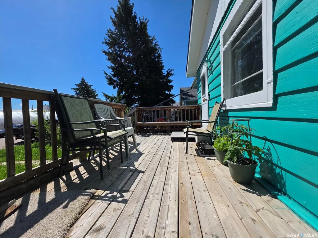 304 7th Avenue SE Swift Current SK S9H 3P7