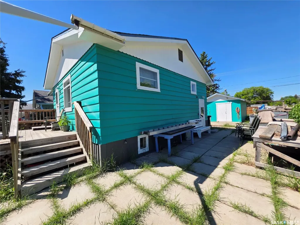 304 7th Avenue SE Swift Current SK S9H 3P7