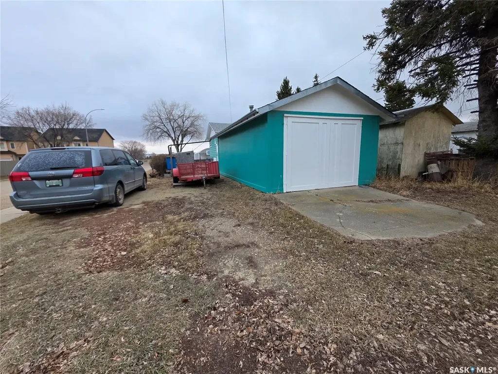 304 7th Avenue SE Swift Current SK S9H 3P7