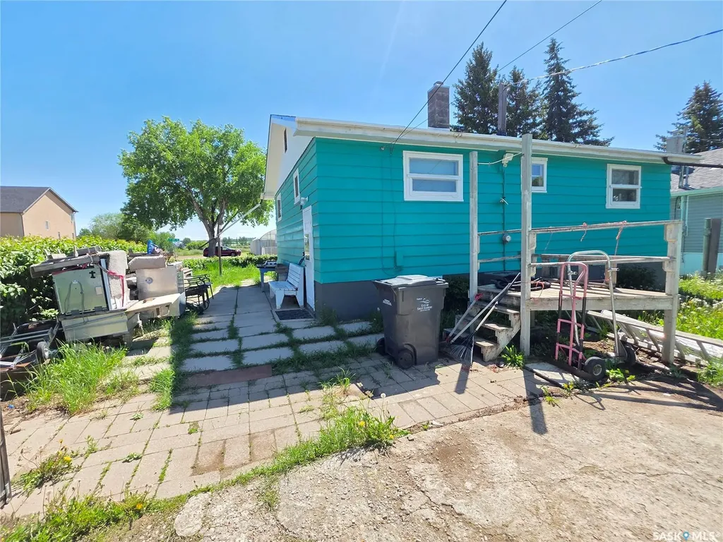 304 7th Avenue SE Swift Current SK S9H 3P7