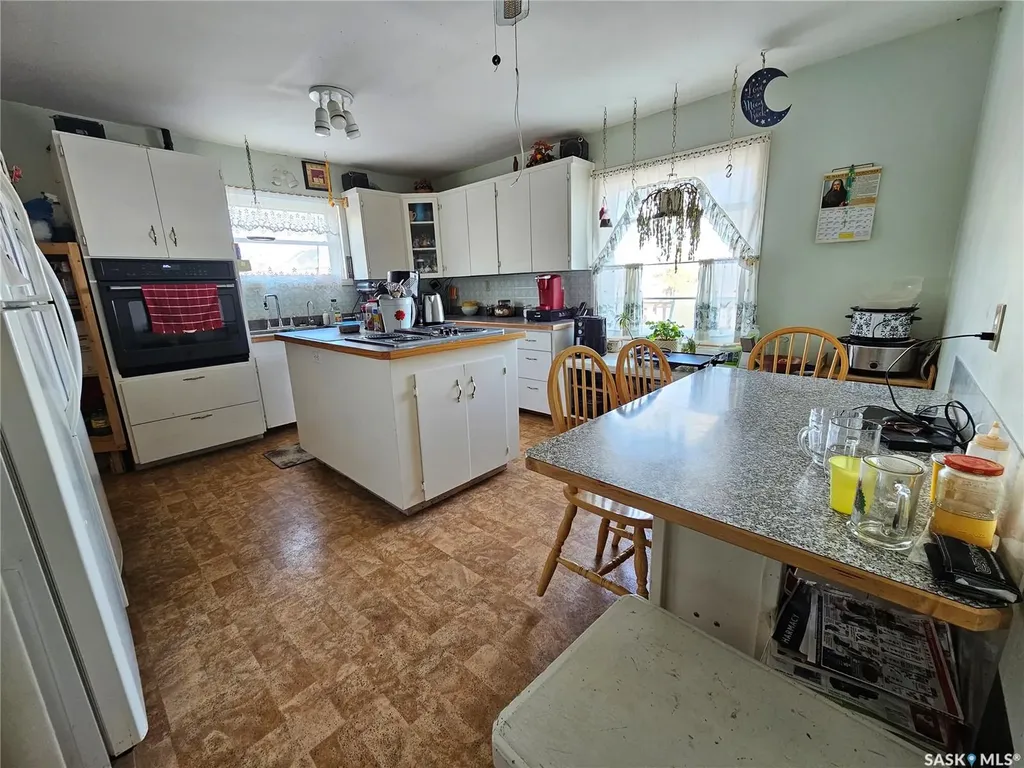 304 7th Avenue SE Swift Current SK S9H 3P7