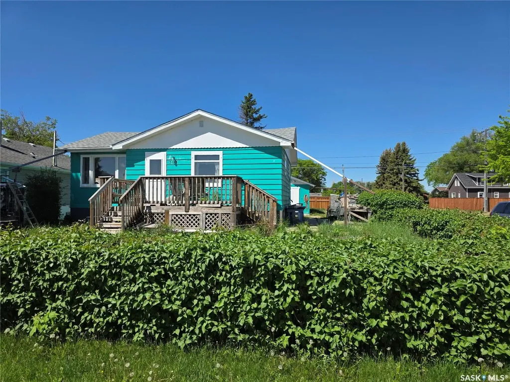304 7th Avenue SE Swift Current SK S9H 3P7