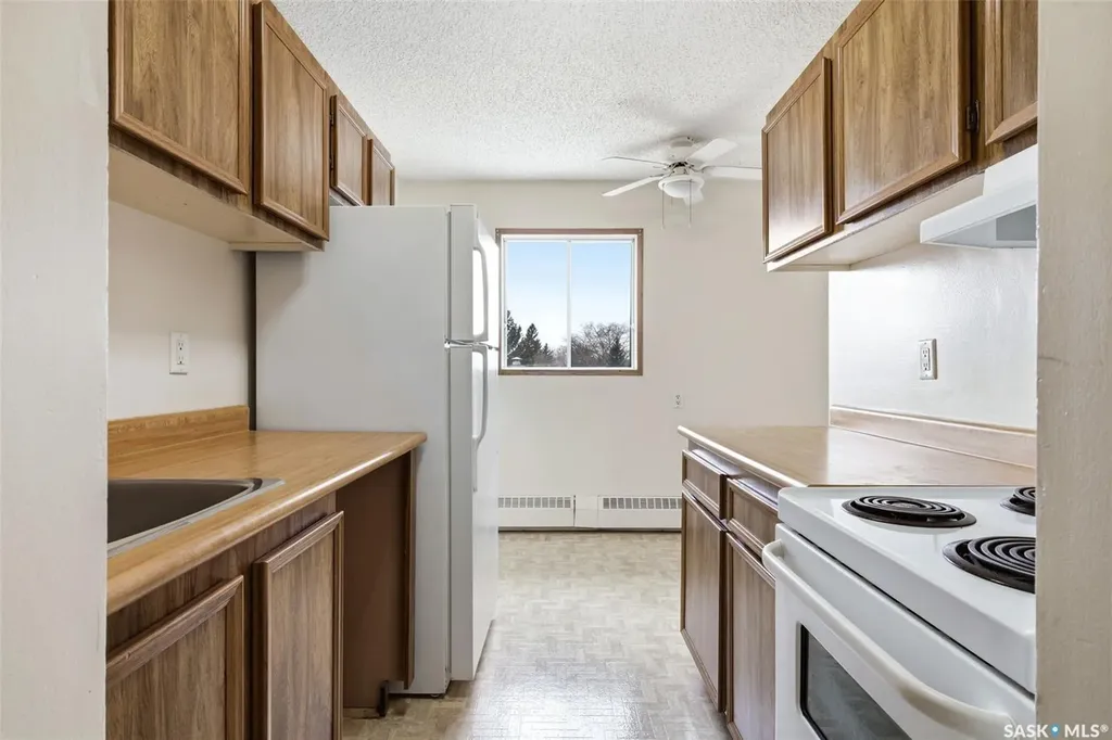 35 Alport Crescent Regina SK S4R 8C6