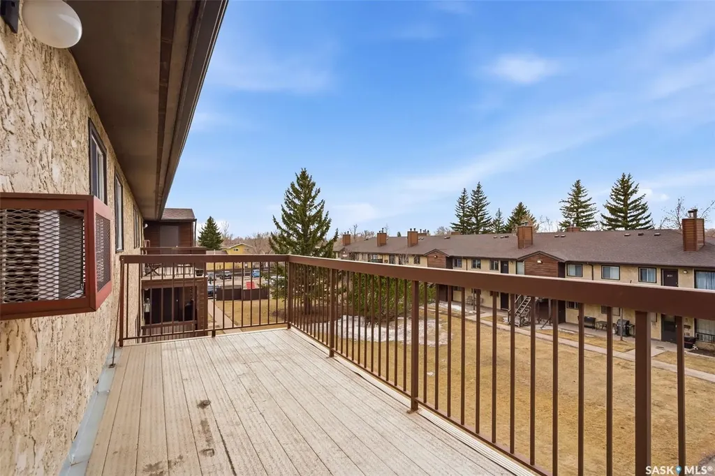 35 Alport Crescent Regina SK S4R 8C6