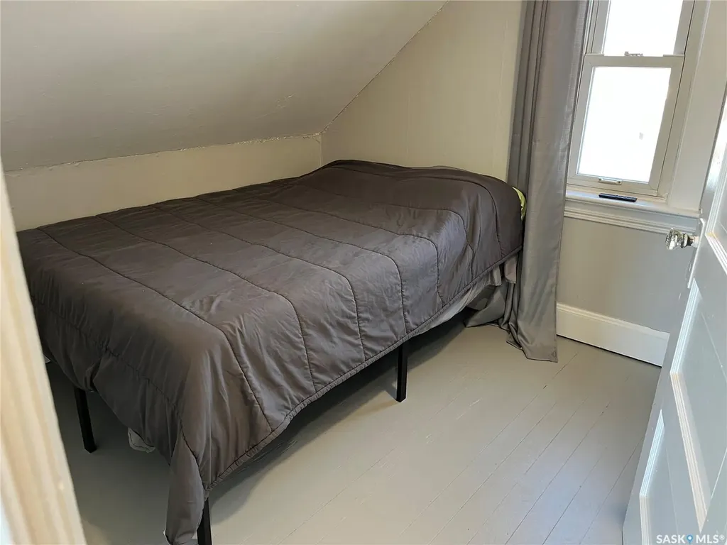 219 1st Avenue Gravelbourg SK S0H 1X0