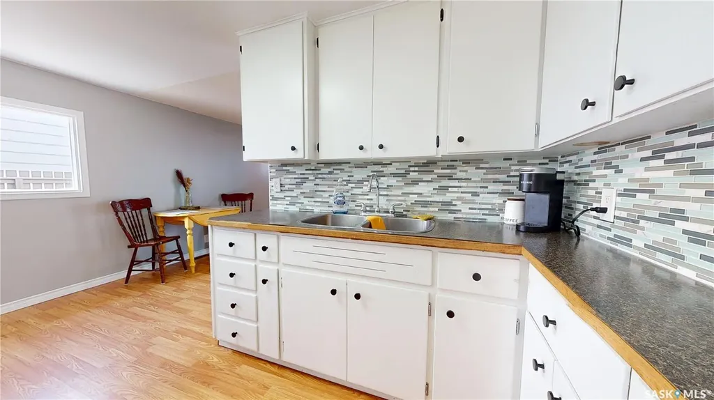 506 Walsh Street Maple Creek SK S0N 1N0