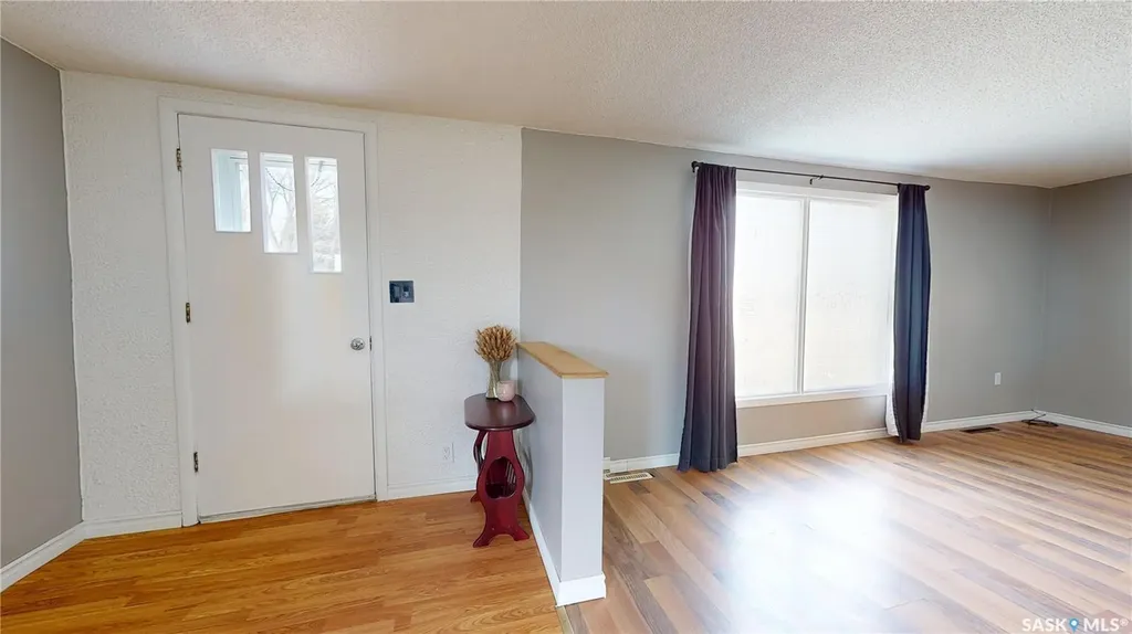 506 Walsh Street Maple Creek SK S0N 1N0
