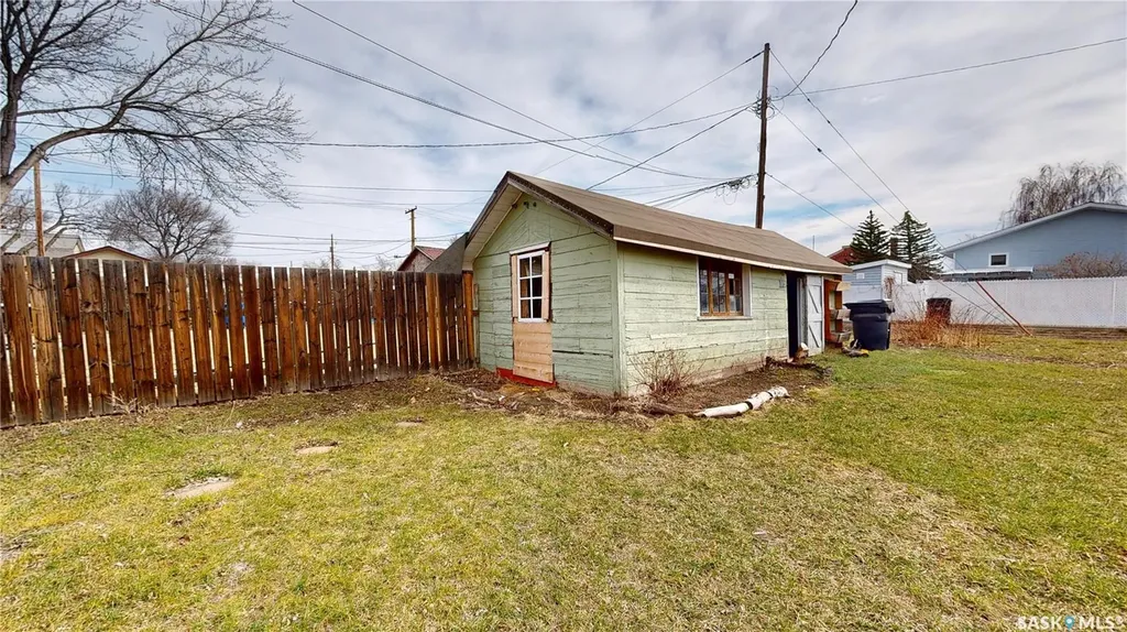 506 Walsh Street Maple Creek SK S0N 1N0