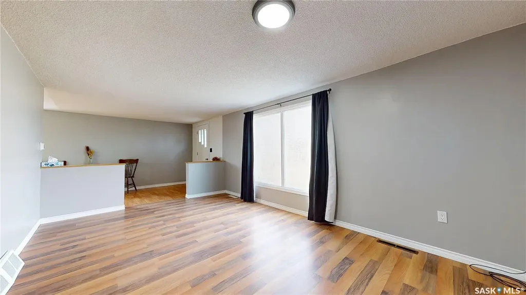 506 Walsh Street Maple Creek SK S0N 1N0