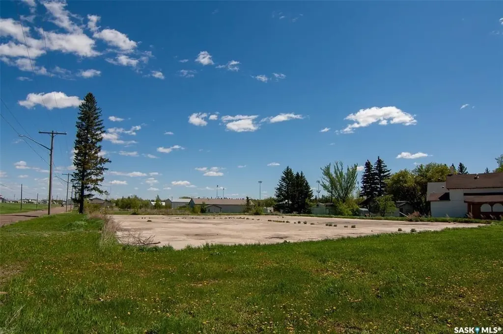 8 South Front Street Yorkton SK S3N 1L1