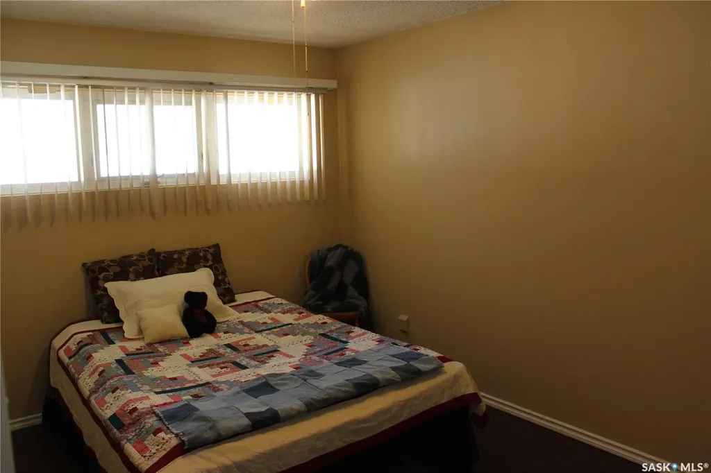 1533 Thorn Crescent Estevan SK S4A 1N7