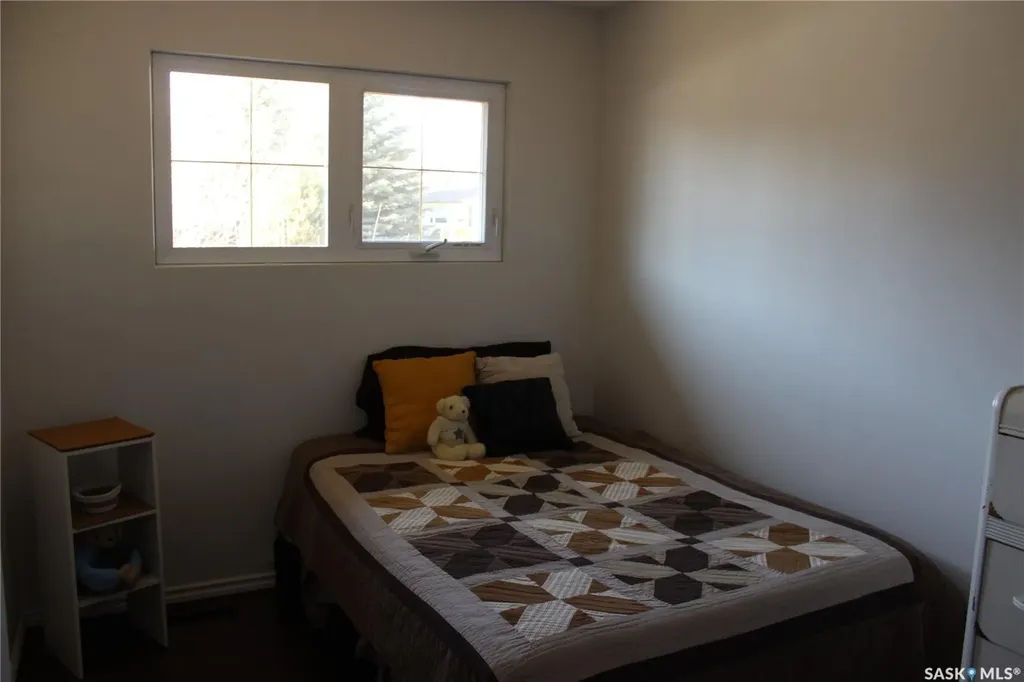 1533 Thorn Crescent Estevan SK S4A 1N7