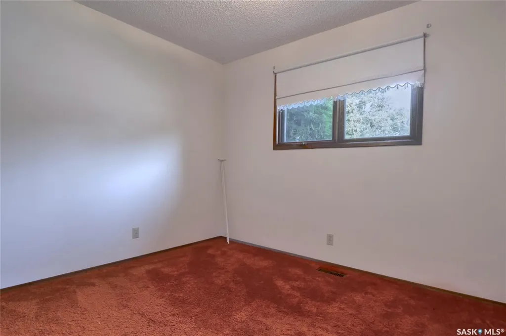 1008 Parklane Drive Assiniboia SK S0H 0B0