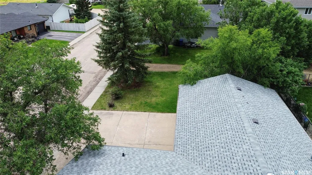 1008 Parklane Drive Assiniboia SK S0H 0B0