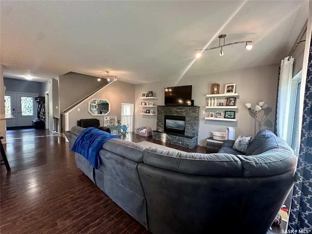 205 Roberts Avenue Canora SK S0A 0L0