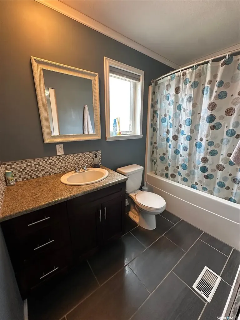205 Roberts Avenue Canora SK S0A 0L0
