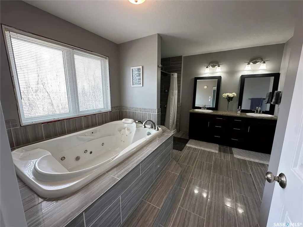205 Roberts Avenue Canora SK S0A 0L0