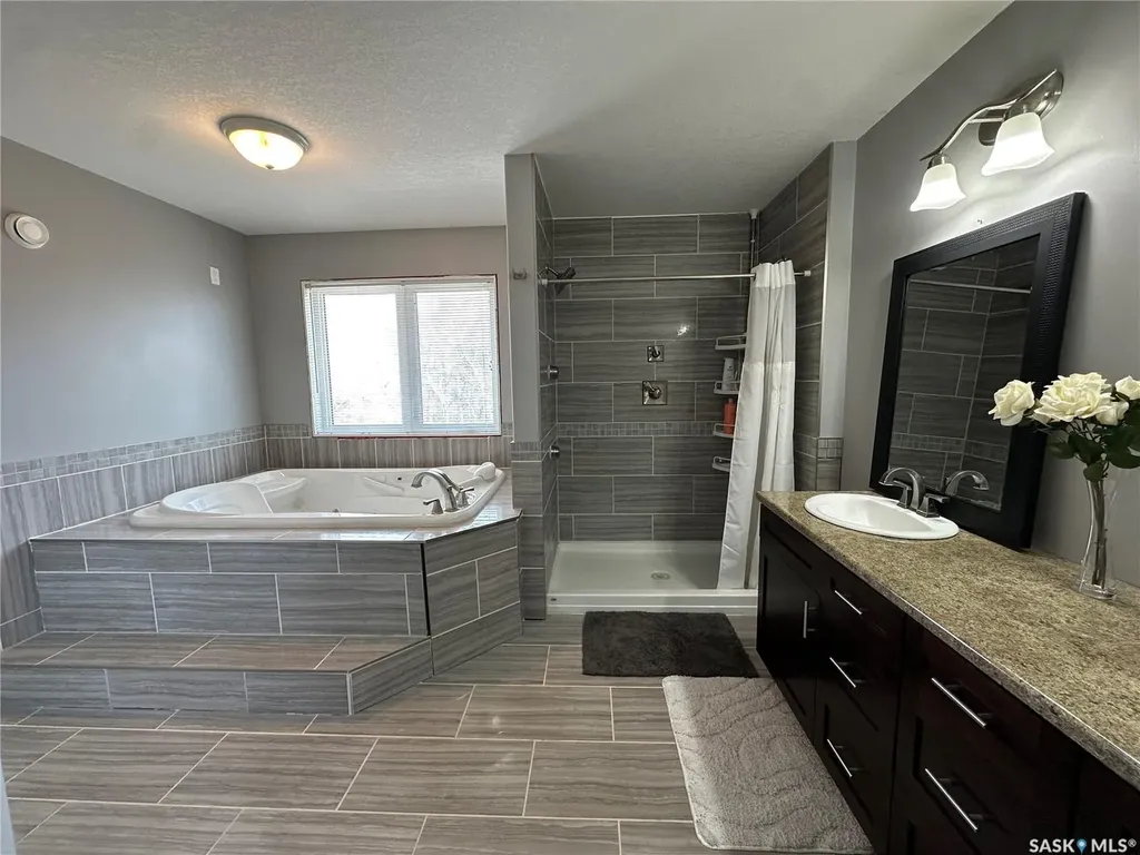 205 Roberts Avenue Canora SK S0A 0L0