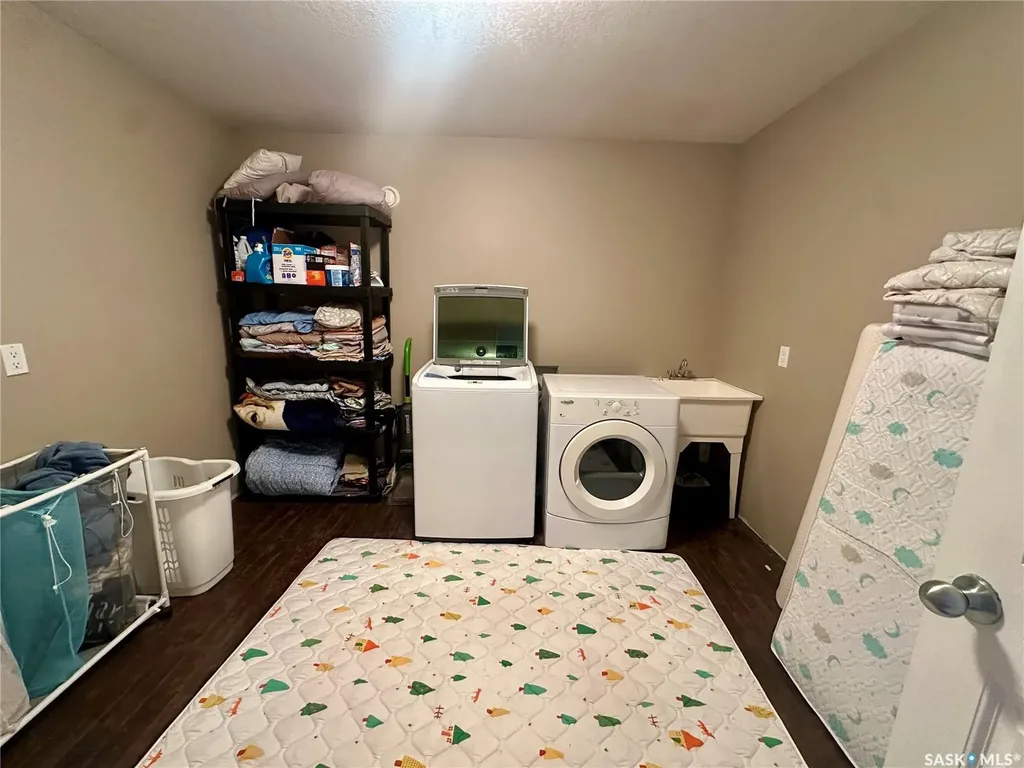 205 Roberts Avenue Canora SK S0A 0L0