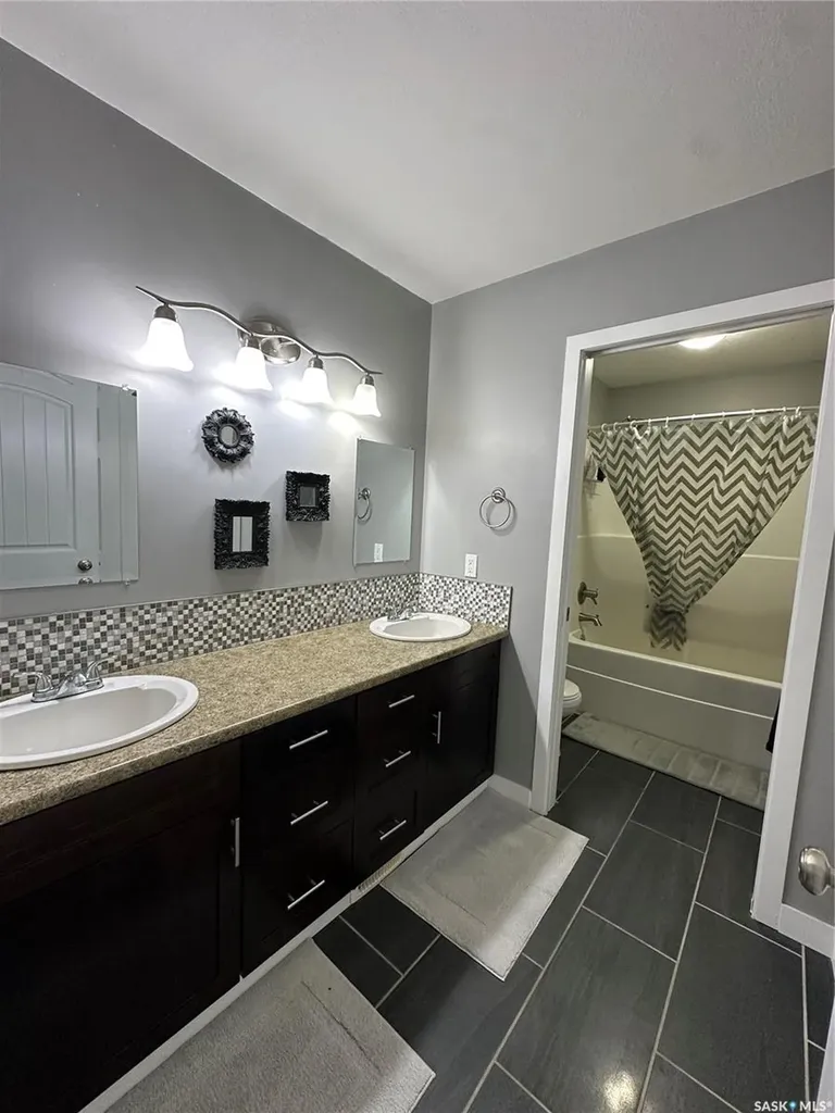 205 Roberts Avenue Canora SK S0A 0L0
