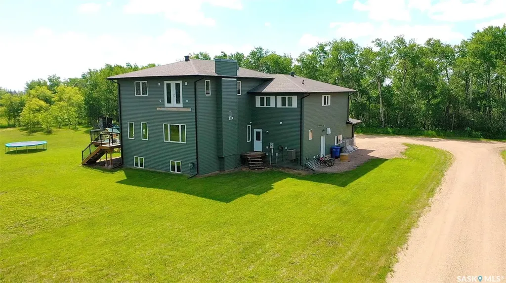 205 Roberts Avenue Canora SK S0A 0L0