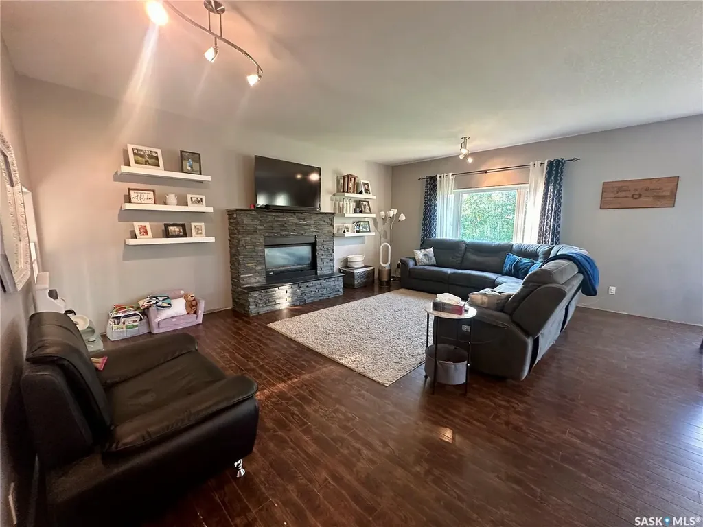 205 Roberts Avenue Canora SK S0A 0L0