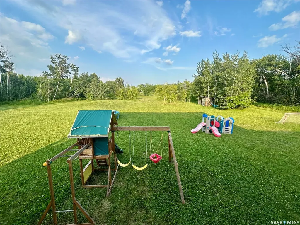 205 Roberts Avenue Canora SK S0A 0L0