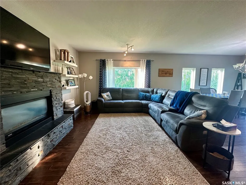 205 Roberts Avenue Canora SK S0A 0L0