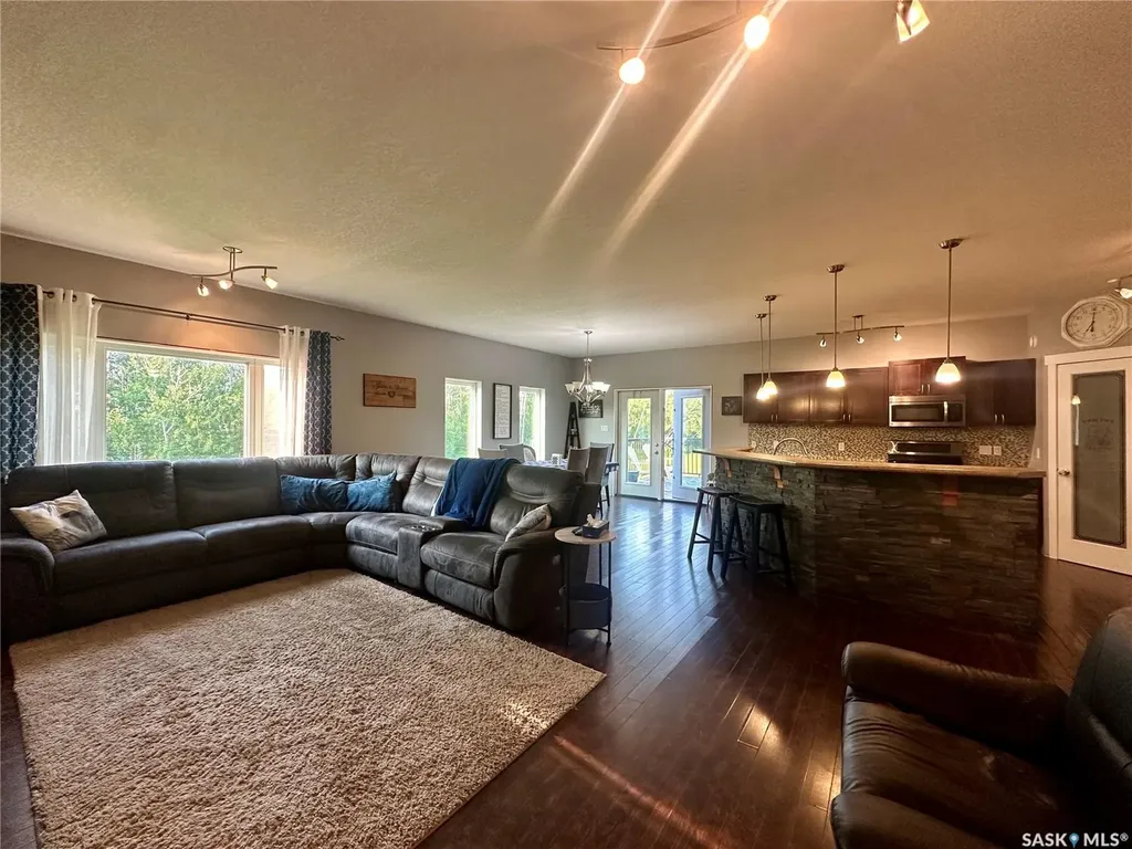 205 Roberts Avenue Canora SK S0A 0L0