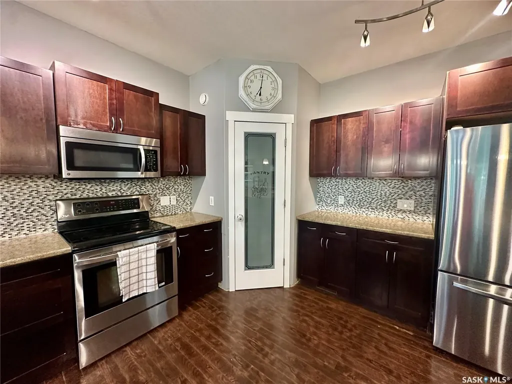 205 Roberts Avenue Canora SK S0A 0L0