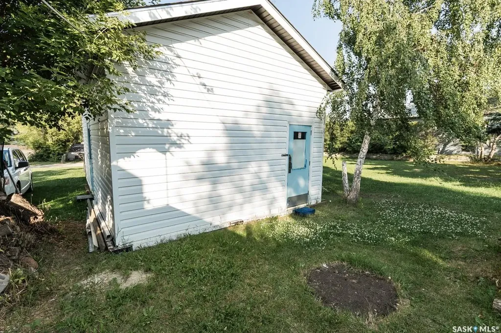 626 Manitoba Avenue Kerrobert SK S0L 1R0