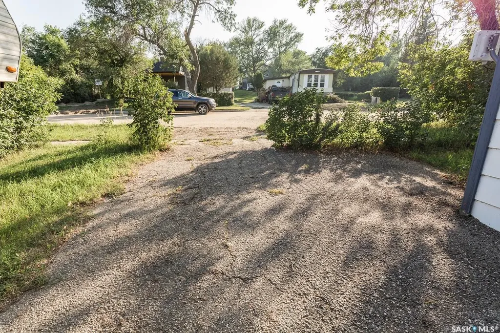 626 Manitoba Avenue Kerrobert SK S0L 1R0