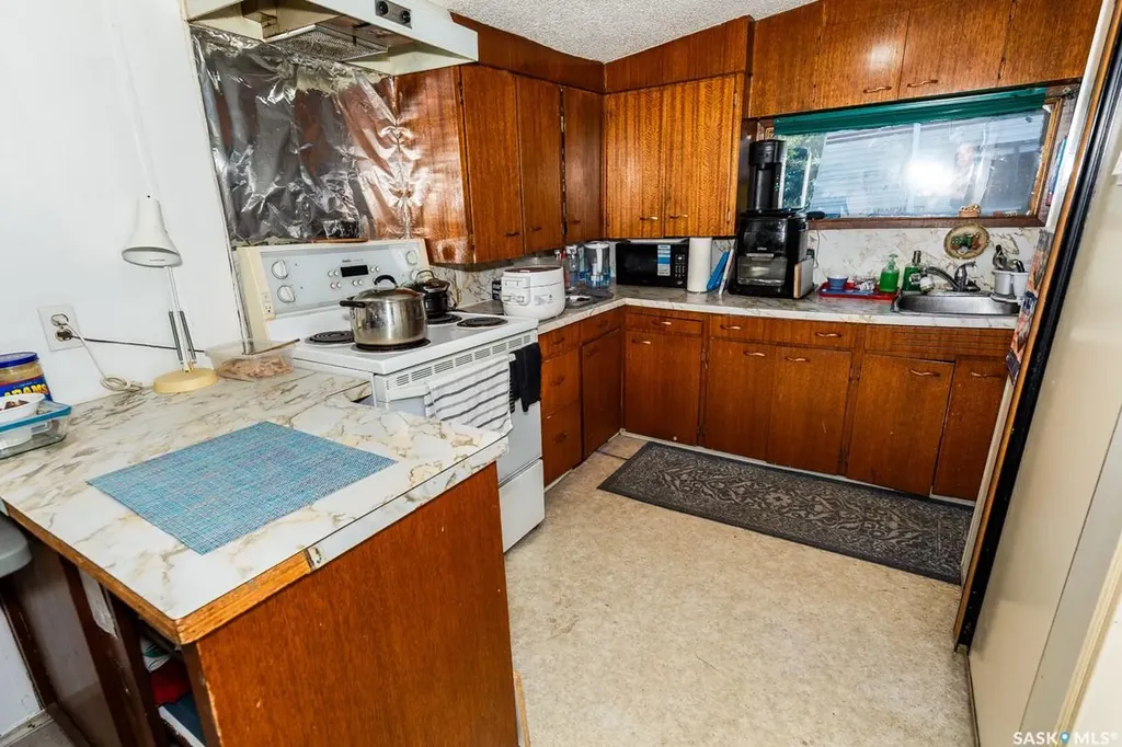 626 Manitoba Avenue Kerrobert SK S0L 1R0