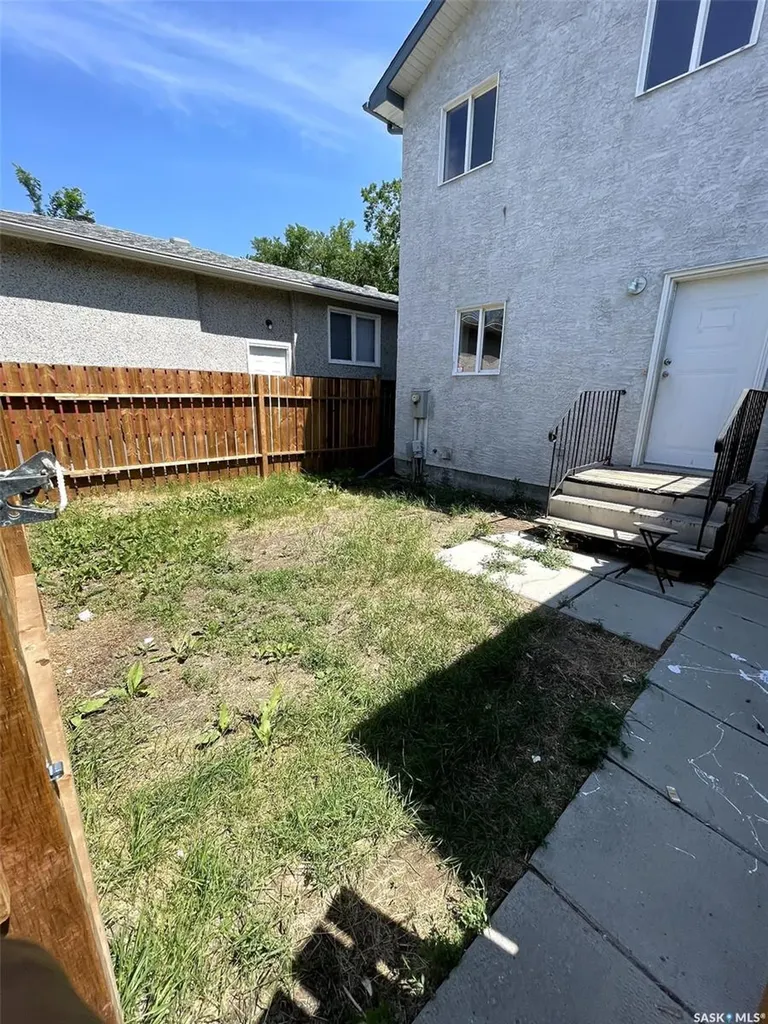 1154 Retallack Street Regina SK S4T 2H3
