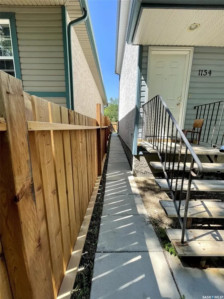 1154 Retallack Street Regina SK S4T 2H3