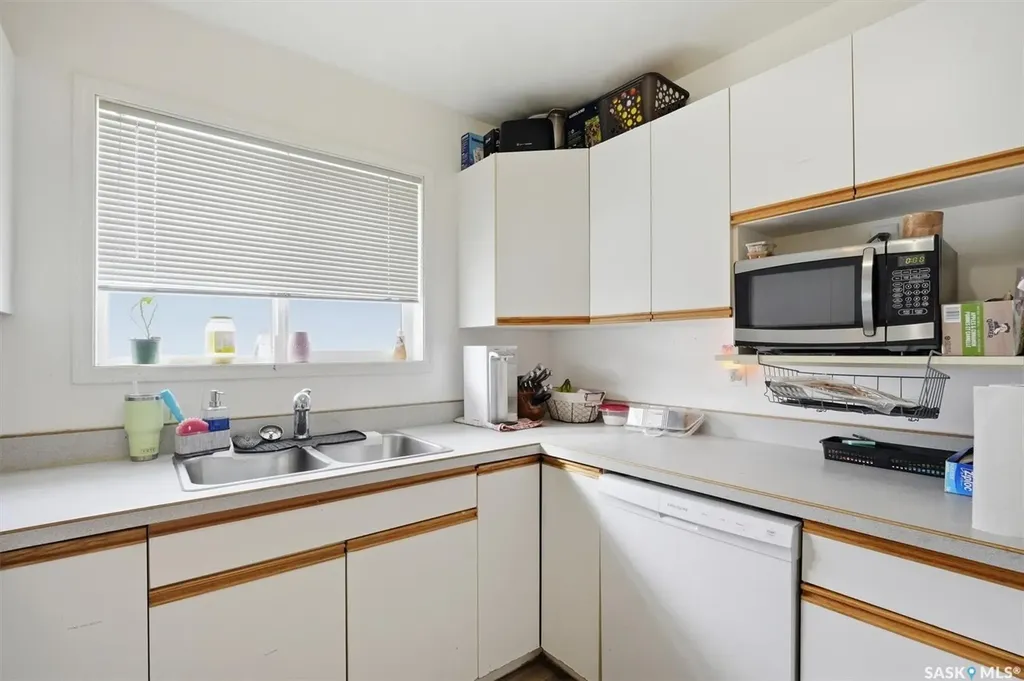 114 - 116 Barber Crescent Saskatoon SK S7M 5M7