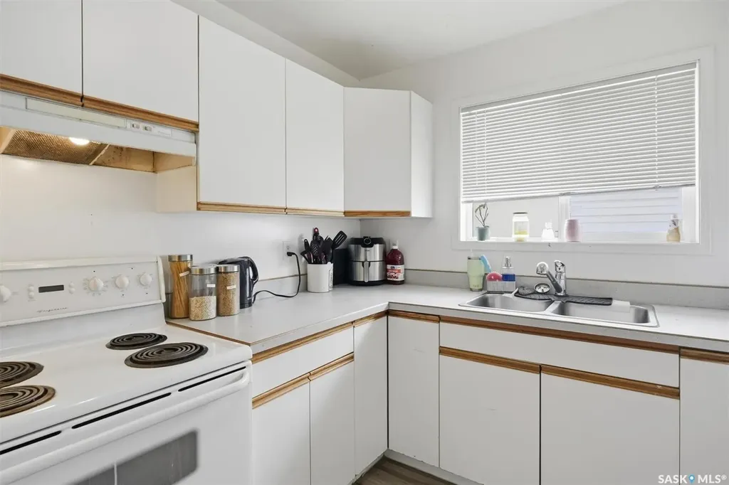 114 - 116 Barber Crescent Saskatoon SK S7M 5M7