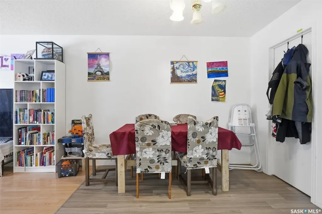 114 - 116 Barber Crescent Saskatoon SK S7M 5M7