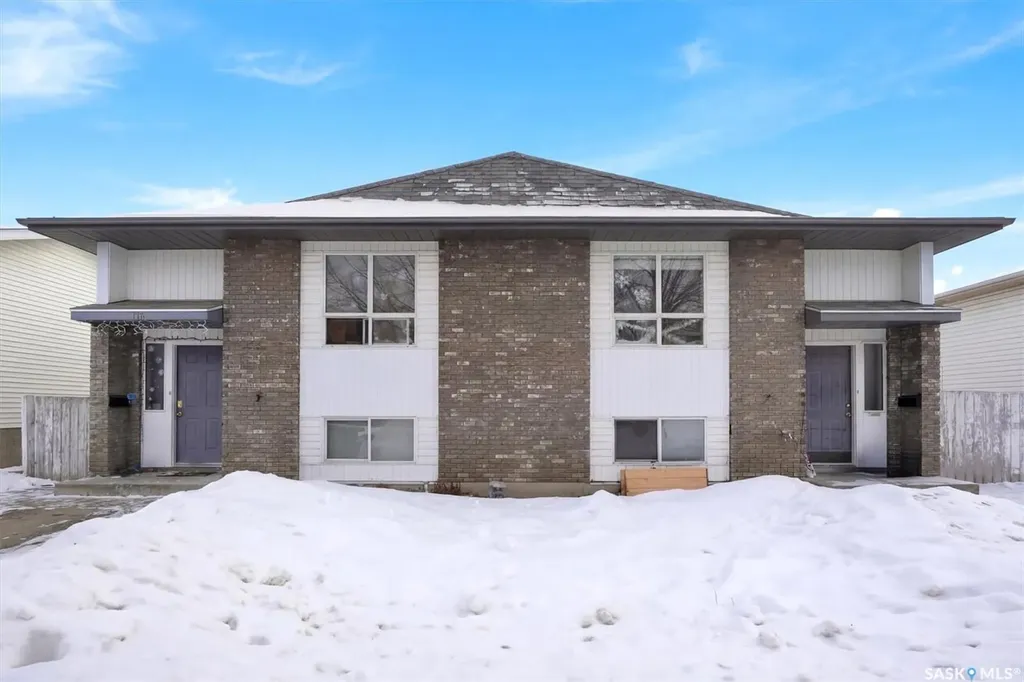 114 - 116 Barber Crescent Saskatoon SK S7M 5M7