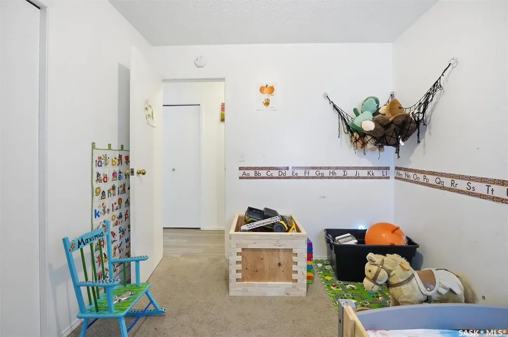 114 - 116 Barber Crescent Saskatoon SK S7M 5M7