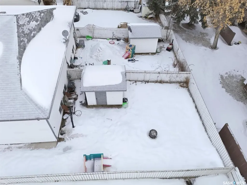 114 - 116 Barber Crescent Saskatoon SK S7M 5M7