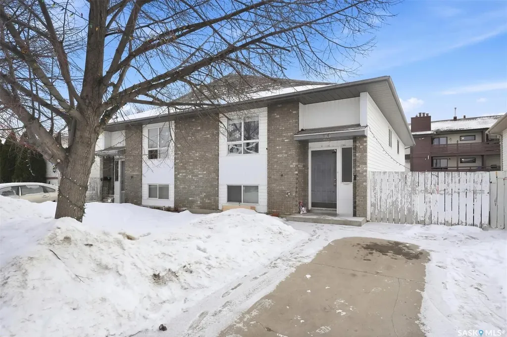 114 - 116 Barber Crescent Saskatoon SK S7M 5M7