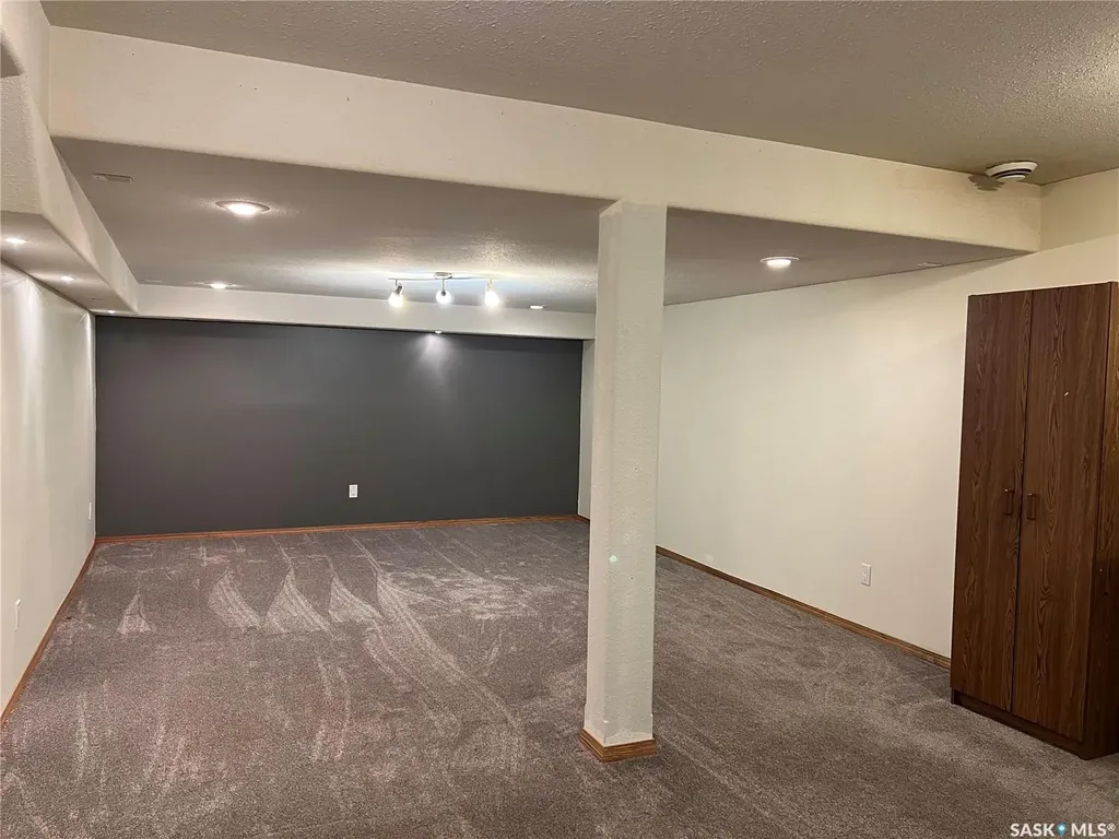 401 2nd Street NW Goodsoil SK S0M 1A0