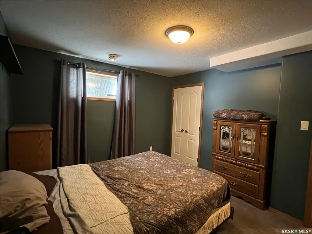 401 2nd Street NW Goodsoil SK S0M 1A0
