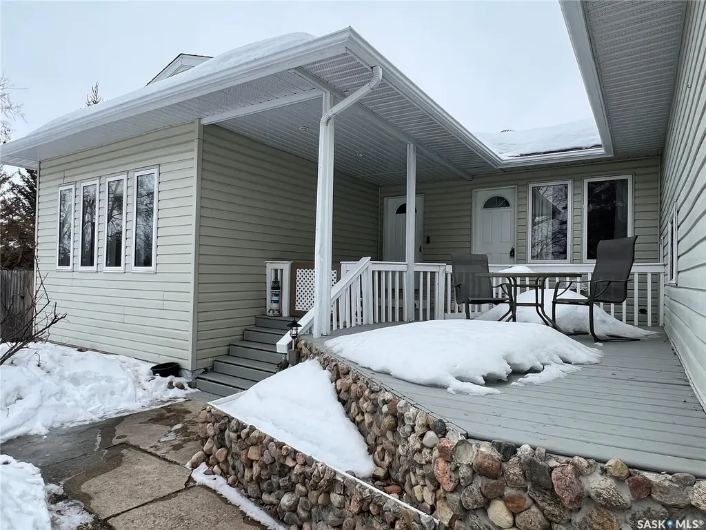 401 2nd Street NW Goodsoil SK S0M 1A0