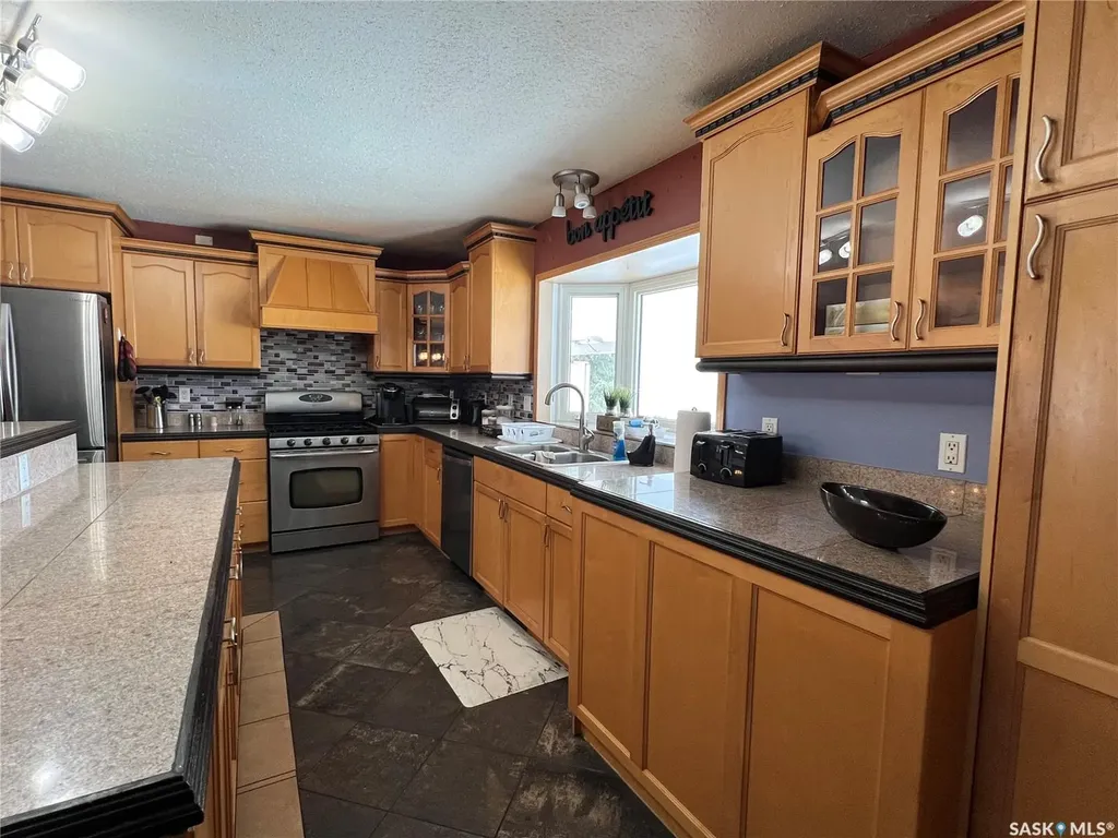 401 2nd Street NW Goodsoil SK S0M 1A0