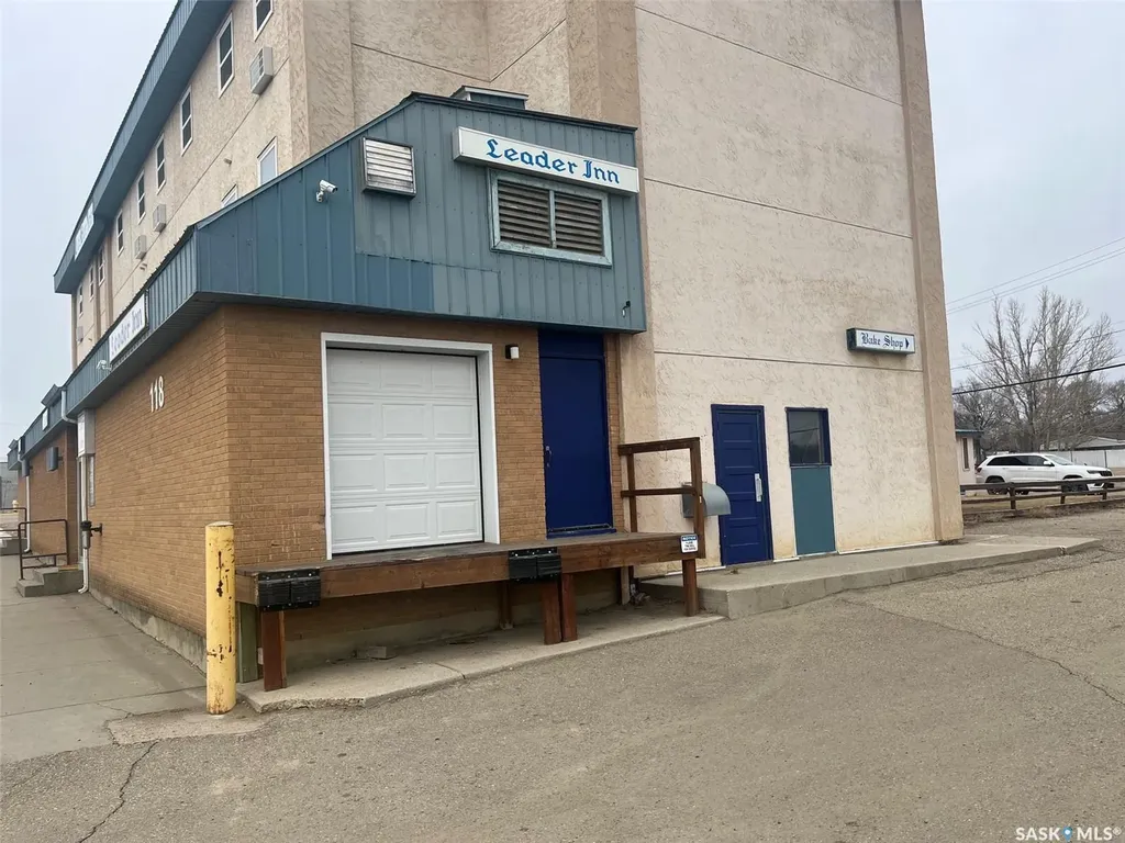 118 1st Avenue E Leader SK S0N 1H0